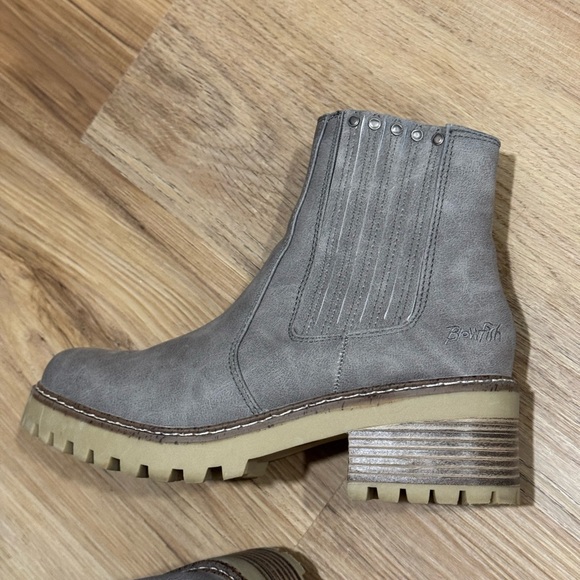 Blowfish Charcoal Ankle Booties - Picture 4 of 4